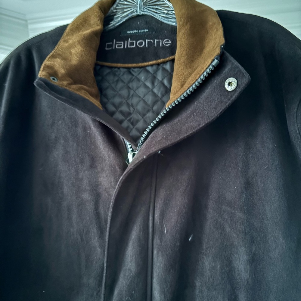 Men’s Coat - Picture 2 of 2